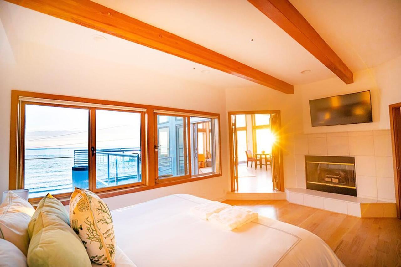Luxury Beachfront Penthouse Walk To The Restaurants Entertainment * Half Moon Bay