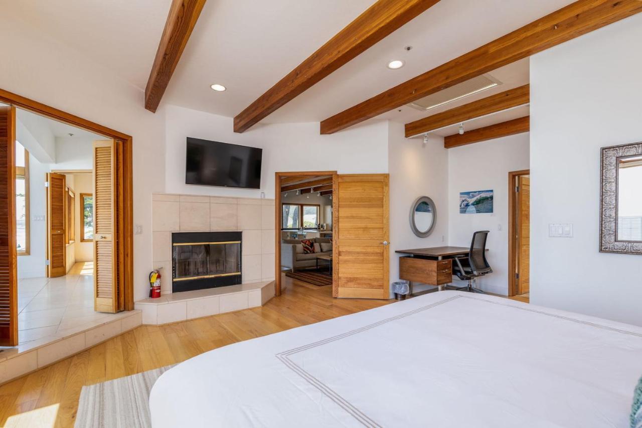 Luxury Beachfront Penthouse Walk To The Restaurants Entertainment Ferienhaus Half Moon Bay