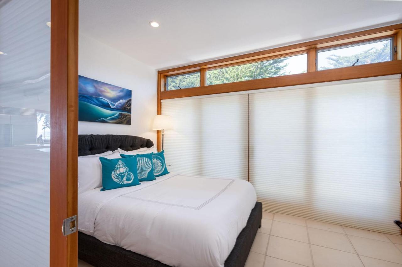 Luxury Beachfront Penthouse Walk To The Restaurants Entertainment * Half Moon Bay