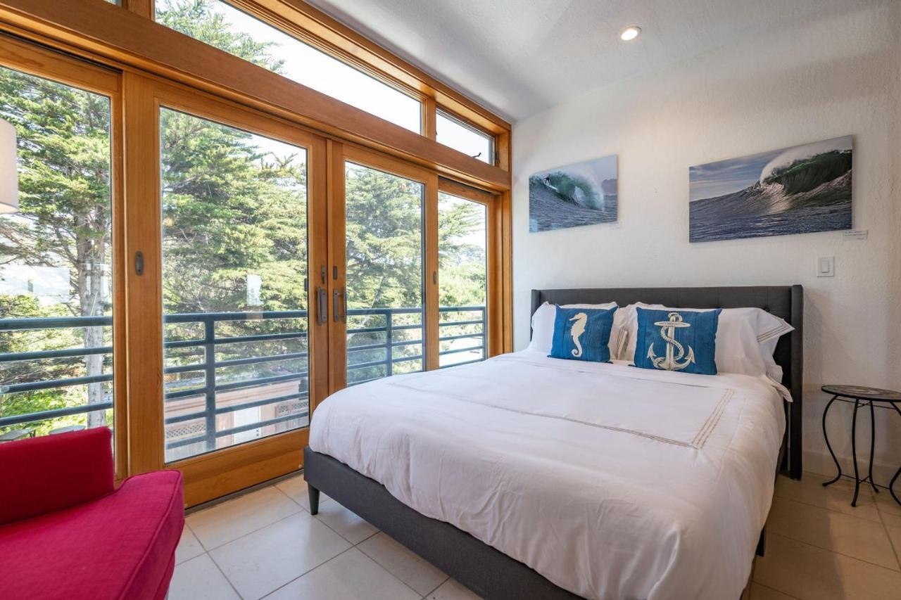 Luxury Beachfront Penthouse Walk To The Restaurants Entertainment Holiday home *